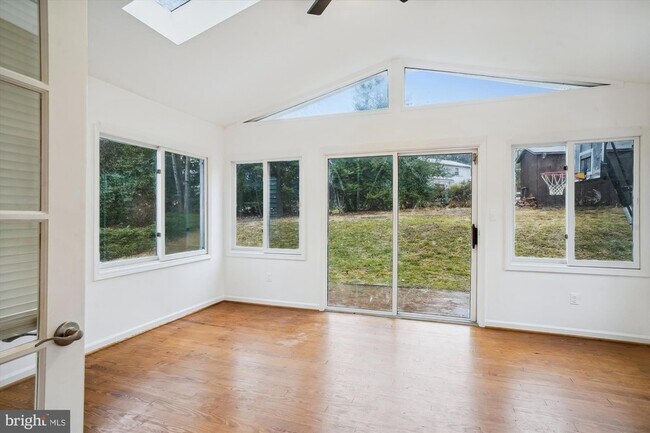 Building Photo - 11808 Coldstream Dr