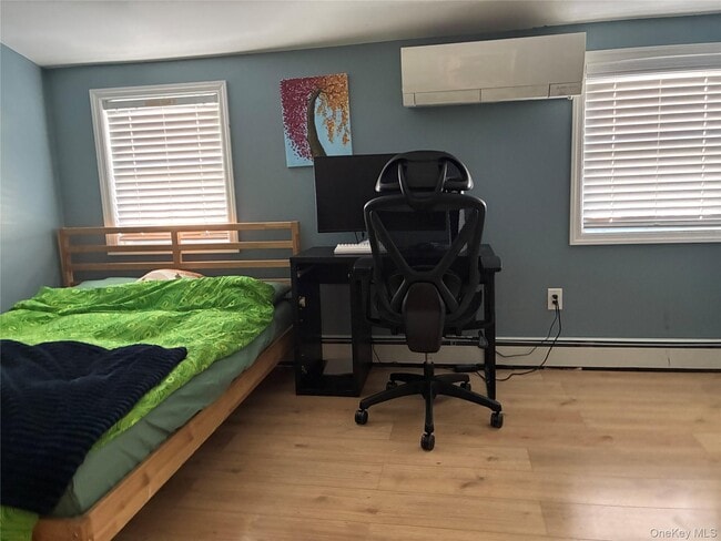 Building Photo - 65 Morning Glory Rd