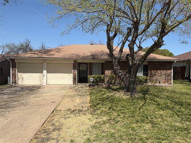 Building Photo - 2721 Canary Cir