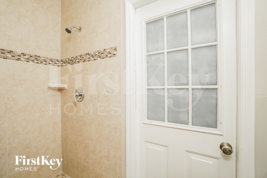 Building Photo - 18908 Pebble Run Way