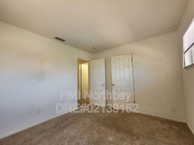 Building Photo - 937 Iron Dr