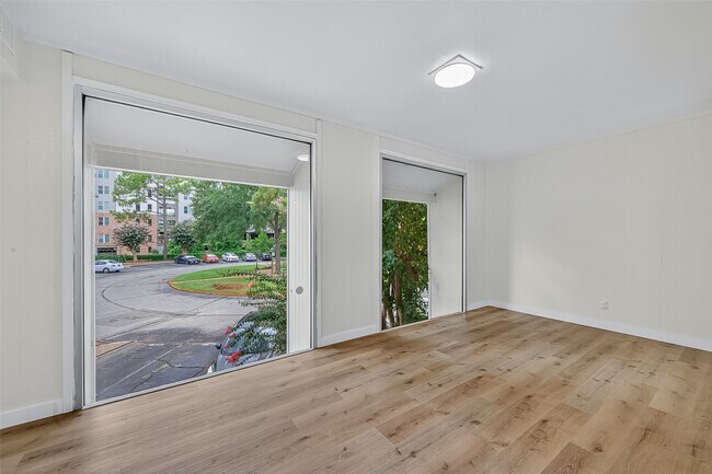 Building Photo - 12633 Memorial Dr
