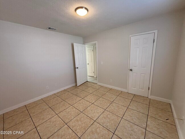 Building Photo - 1100 Frankford Ave