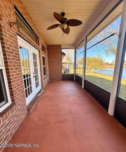 Building Photo - 6340 Lake Plantation Dr