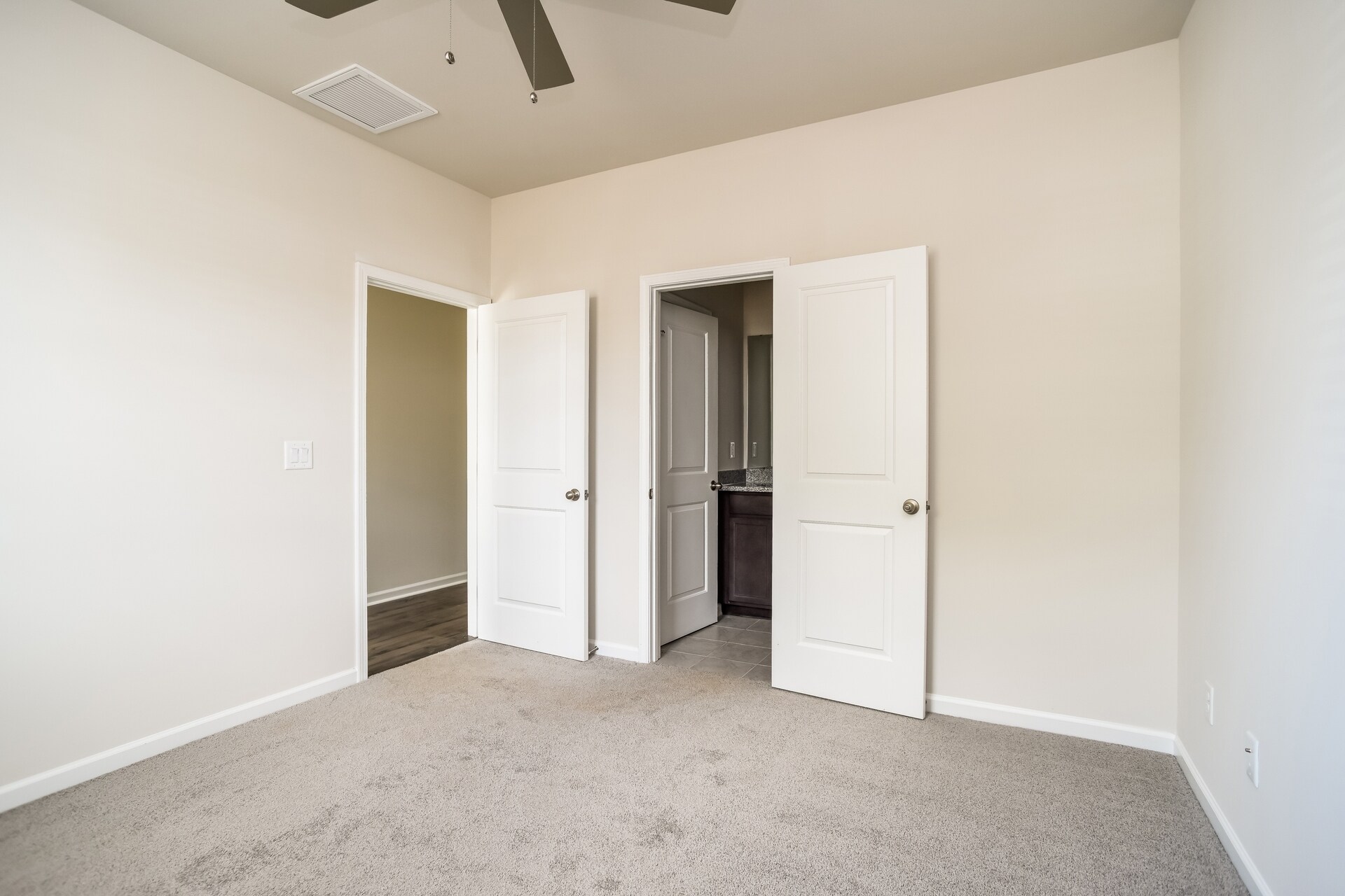 Building Photo - 1285 Warrens Way
