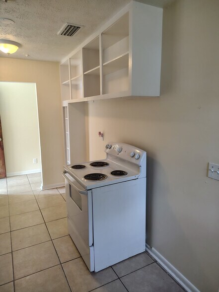 Building Photo - 2537 Chris Ct