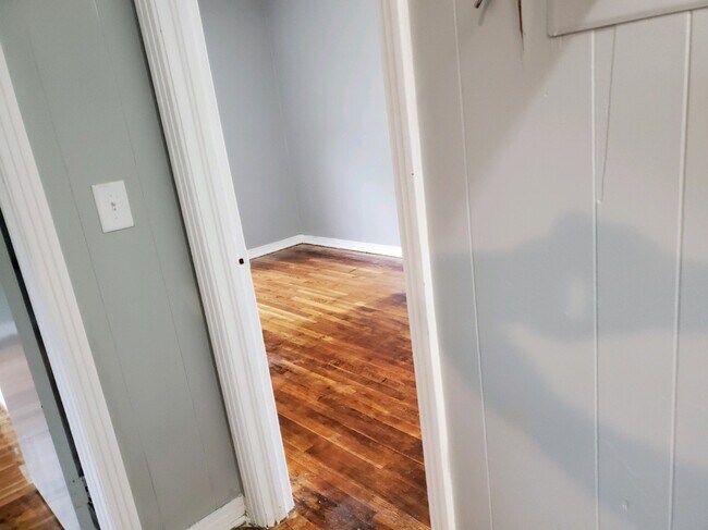 Building Photo - 808 Wright St