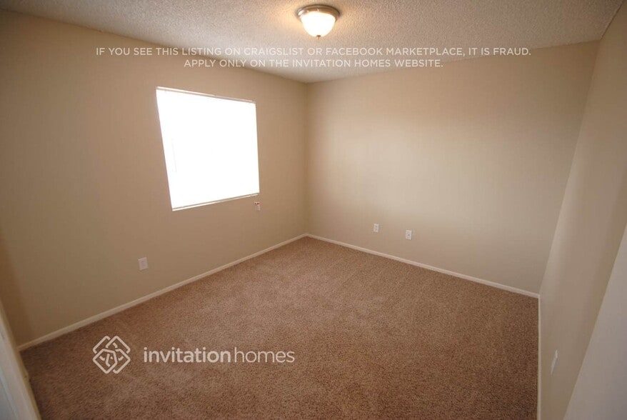 Building Photo - 514 E Westchester Dr