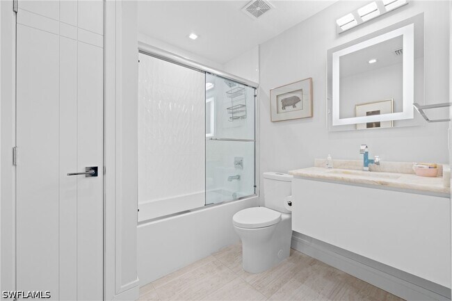 Building Photo - 818 Tanbark Dr