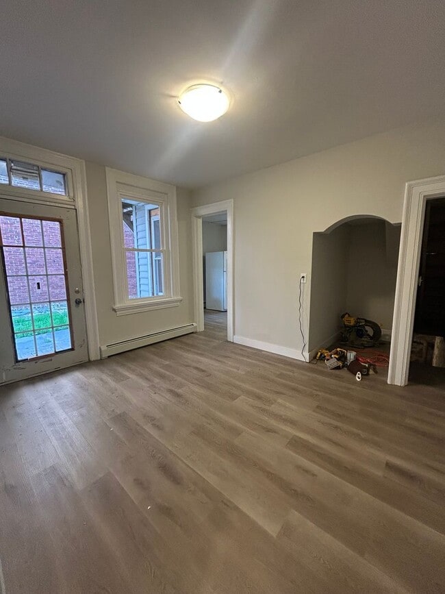 Building Photo - 1015 Chestnut St