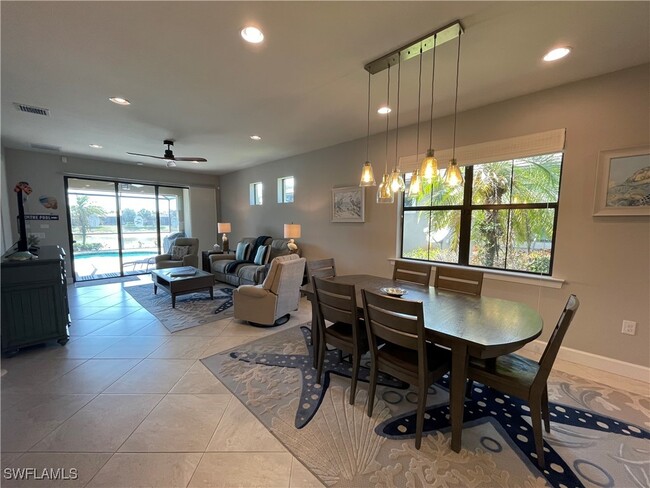 Building Photo - 7627 Jacaranda Ln