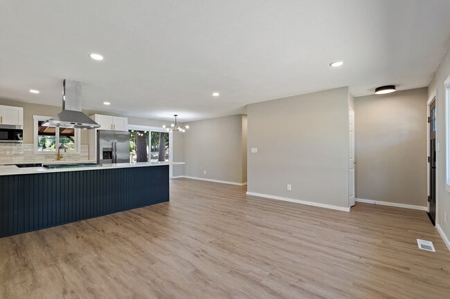 Building Photo - 8408 Dalton Dr SW