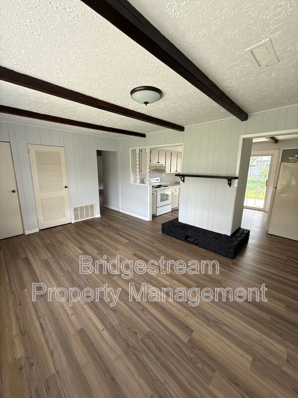 Building Photo - 59 N Haven Dr