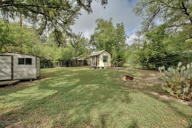 Building Photo - 3214 Larry Lane
