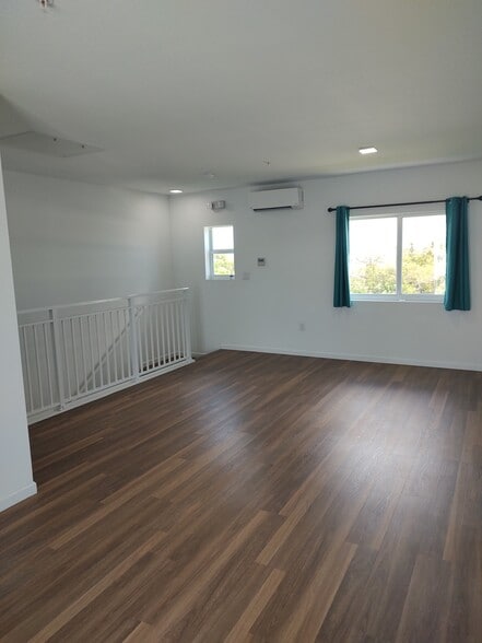 Bedroom - 10877 Overseas Hwy
