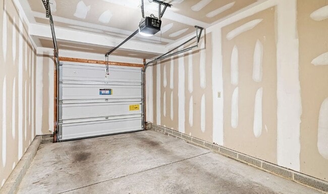 Building Photo - Beautiful 3 Bedroom, 2 Bath Condo in Reserves at Hershey Meadows!