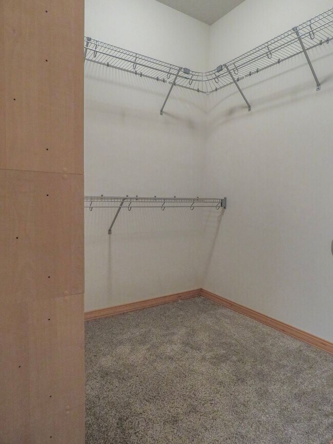 Building Photo - Master on Main- 3 Bedroom Plus 3 Bath Home...