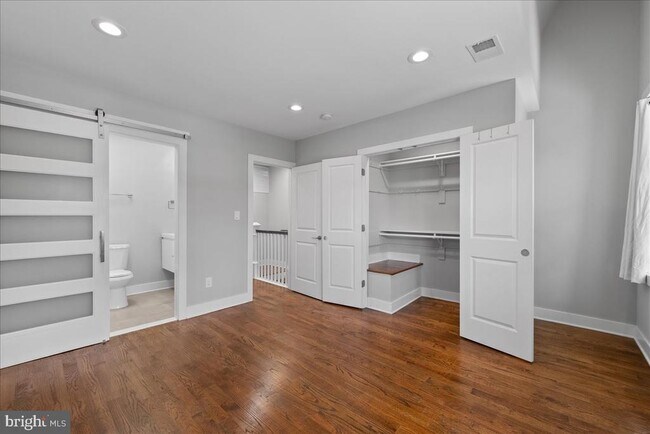 Building Photo - 1273 Oates St NE