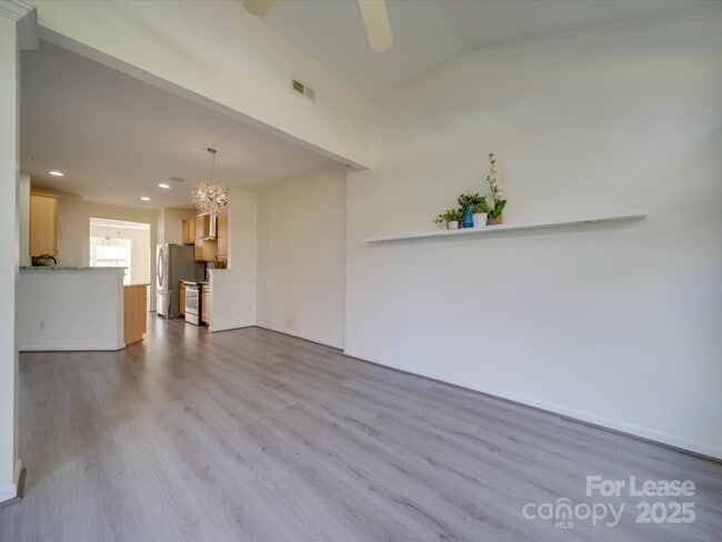 Building Photo - 11628 Eastwind Dr