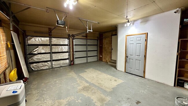 Building Photo - 410 N 250 W