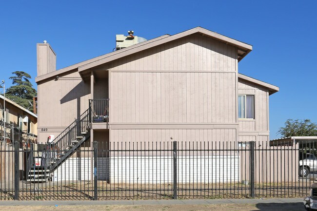 Building Photo - 849 S Adler Ave