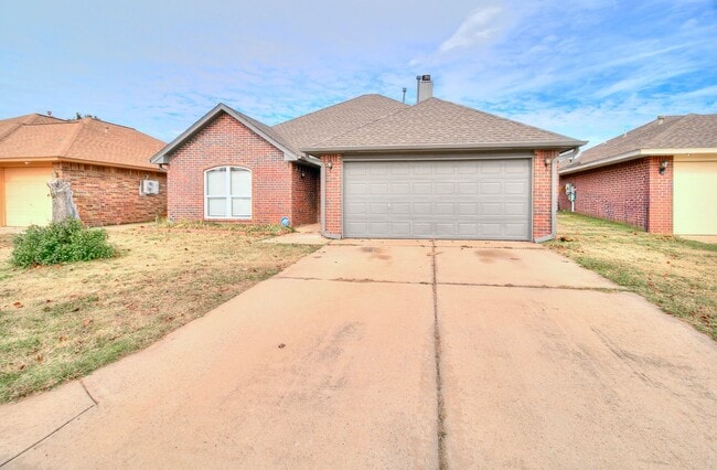 Building Photo - Great Freshly updated 3 bed 2 bath!