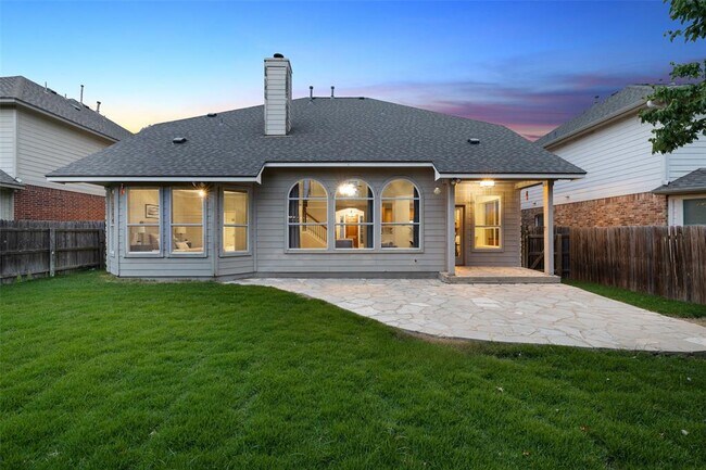 Building Photo - 11121 Sandstone Trail