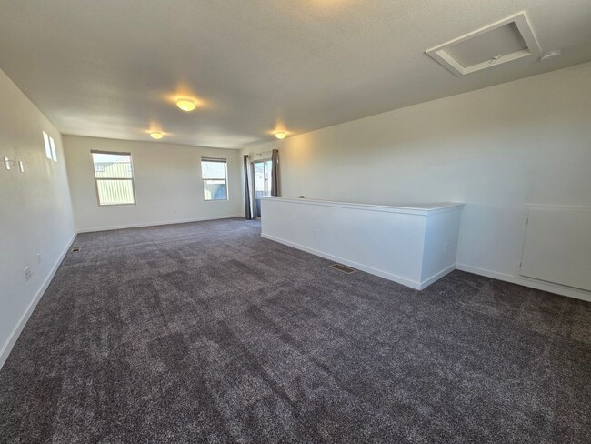 Building Photo - Beautiful 3 Bed 3 Bath Home In Banning Lewis Ranch!!!