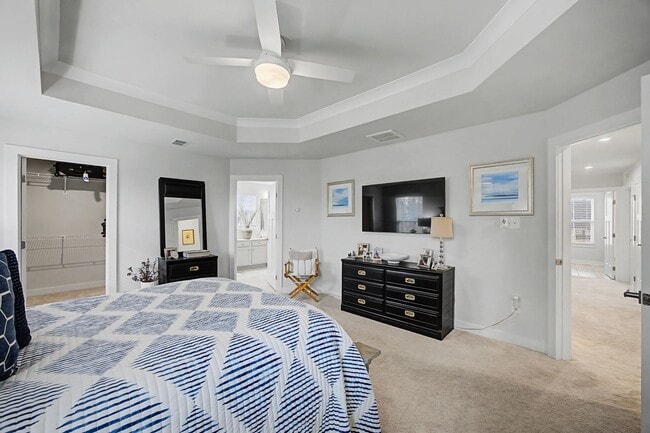 Building Photo - 4 Bedroom Executive Home located in Magnolia Green