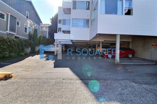 Building Photo - 3910 Whitman Ave N