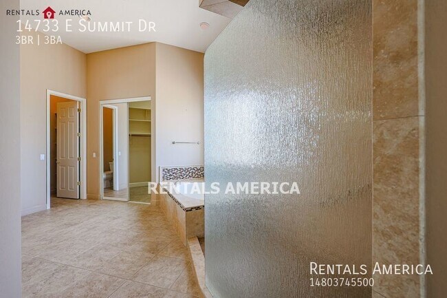 Building Photo - Beautiful 3-Bed/3-bath home in Fountain Hi...