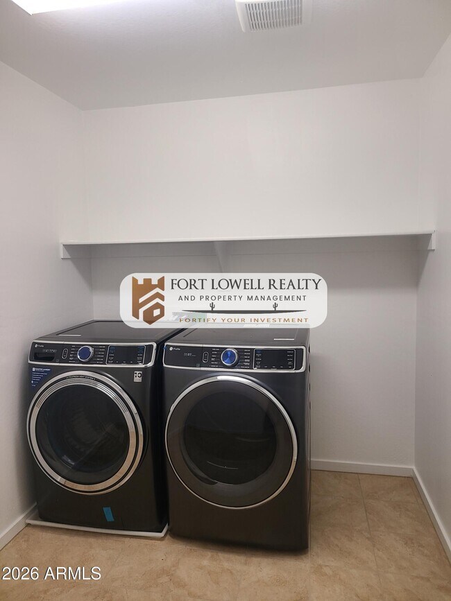 Building Photo - 18374 W Weatherby Dr