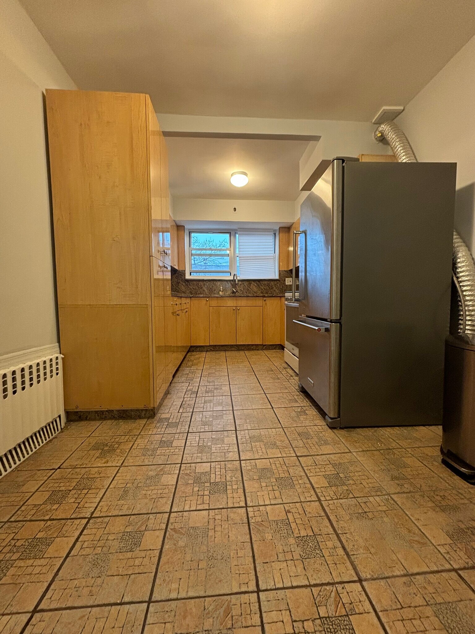 Building Photo - 2090 Bragg St