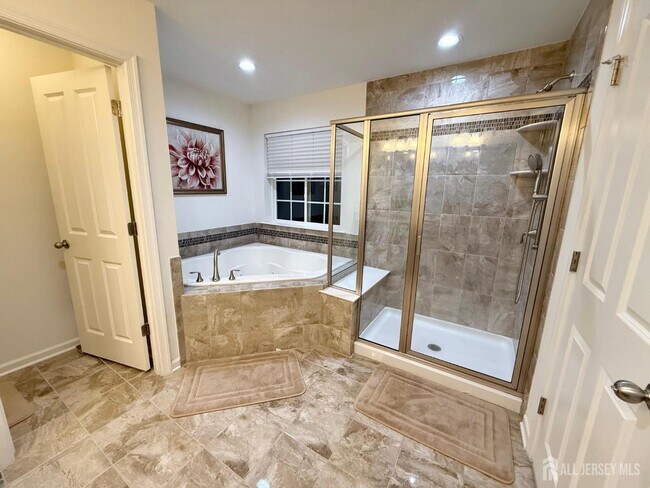 Building Photo - 39 Periwinkle Dr