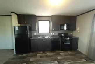 Building Photo - 410 Deerfield Ln