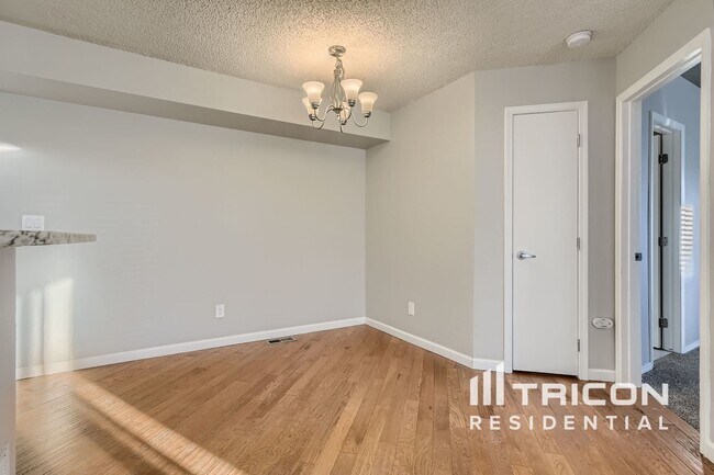 Building Photo - 16854 Dandelion Way