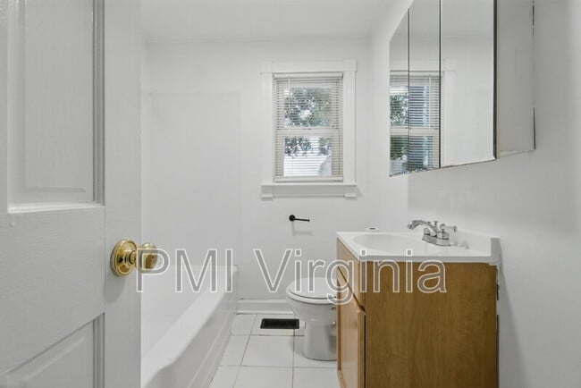 Building Photo - 6612 Adair Ave