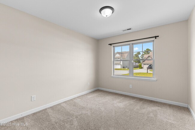 Building Photo - 120 Prospect Dr