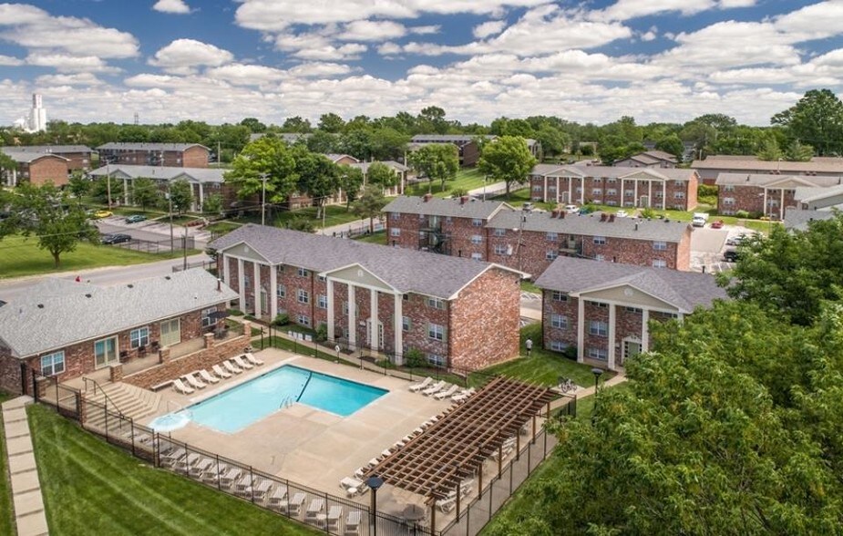 Columbia Crossing 2206 Whitegate Dr Columbia MO 65202 Apartment Finder