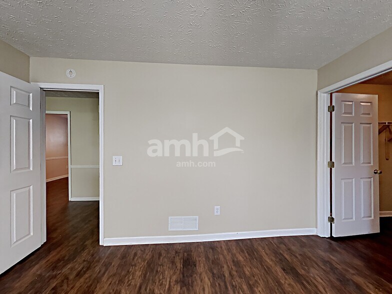 Building Photo - 4190 Eden Valley Dr