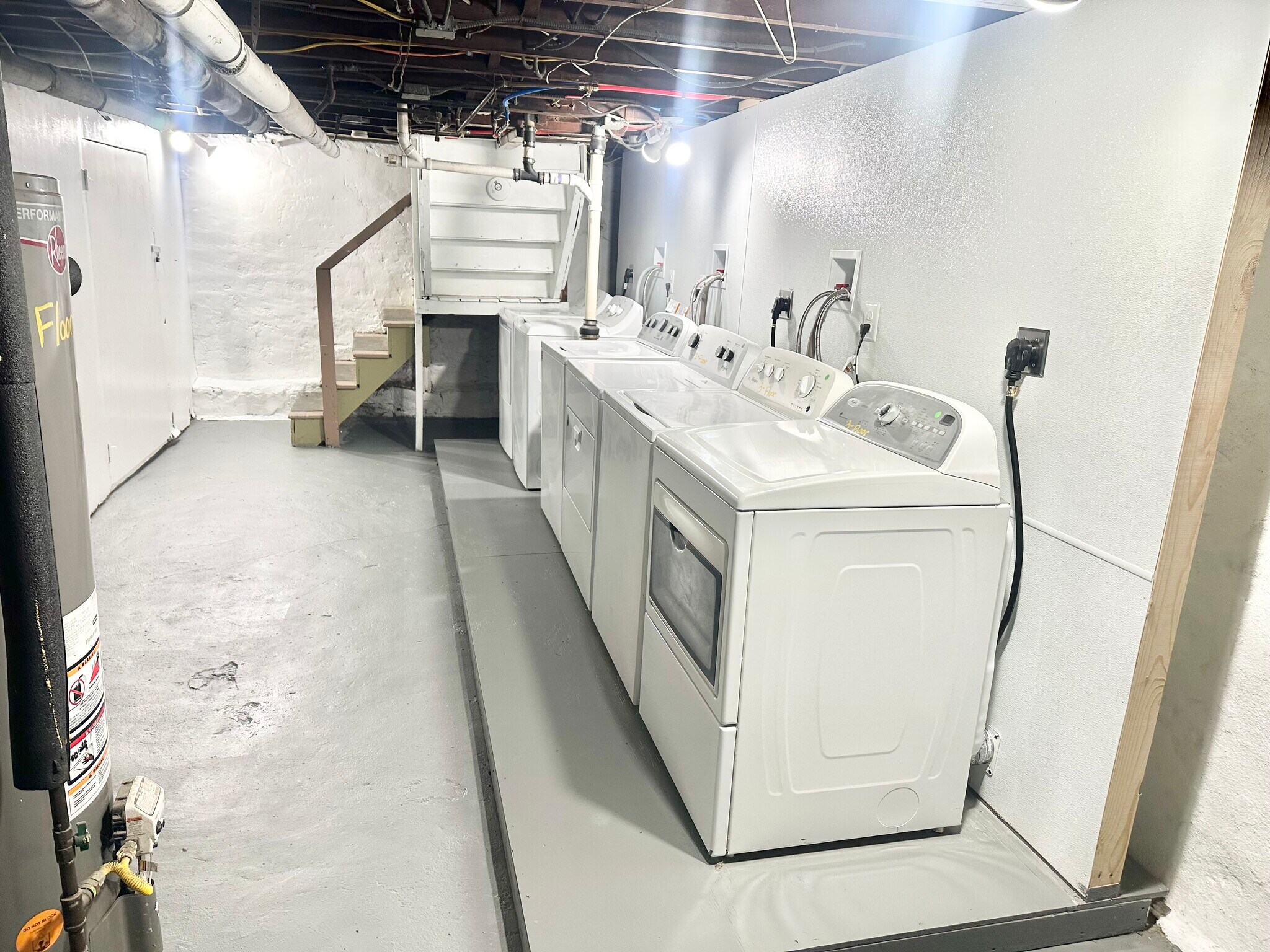 Building Photo - 67 Tremont Ave