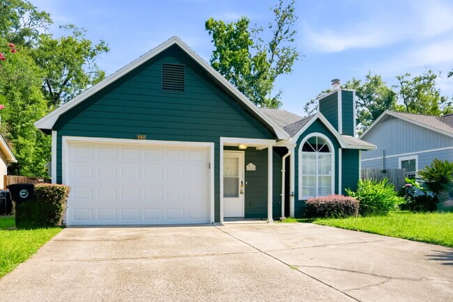 Building Photo - Beautifully Renovated 3BR/2BA Home with Fireplace, Fenced Yard & Garage in Timber Lake!