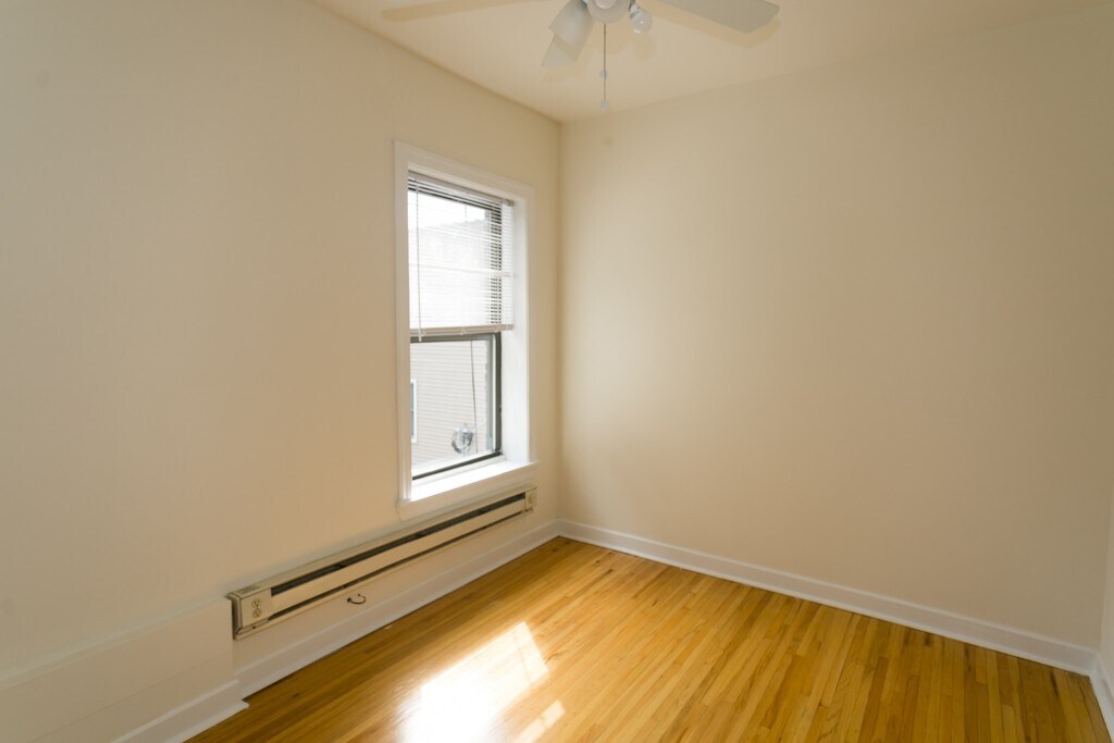 Building Photo - 3754 N Fremont St