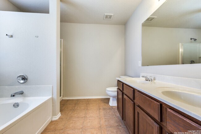 Building Photo - 308 Lonestar Gait