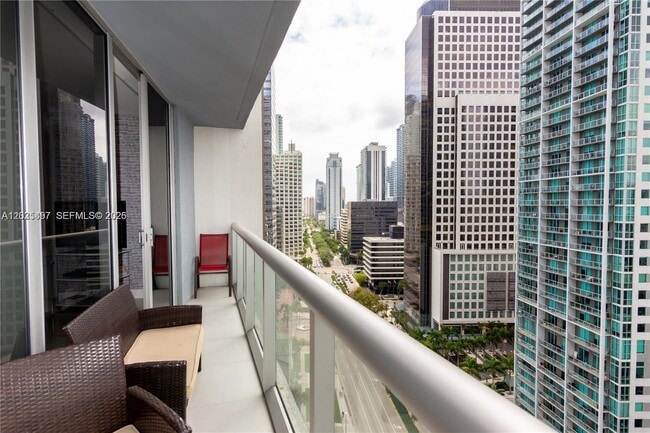 Building Photo - 485 Brickell Ave
