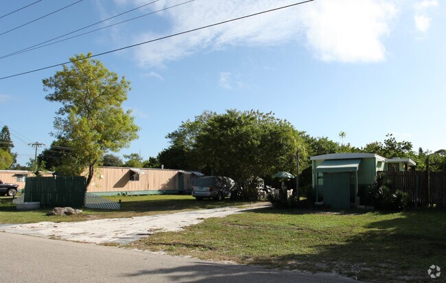 Building Photo - 7771 Breeze Dr