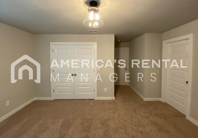 Building Photo - Home for Rent in Jemison, AL... View with ...