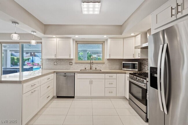 Building Photo - 2100 Westlund Dr