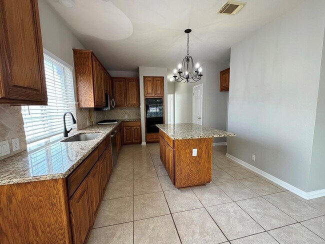 Building Photo - 5844 Back Bay Ln