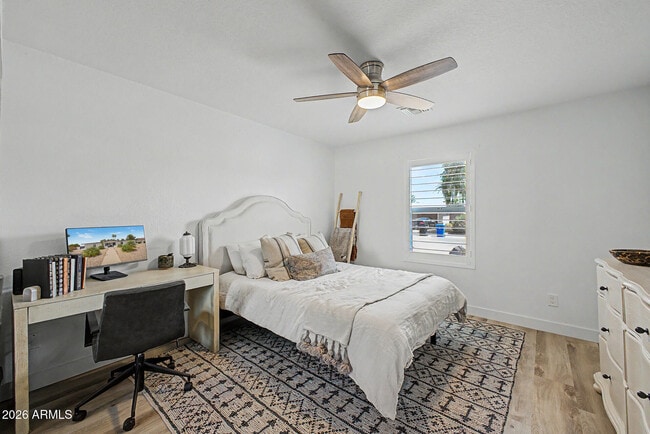 Building Photo - 5140 E Poinsettia Dr